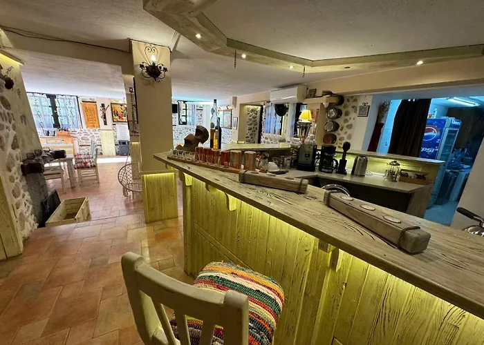 With Hot Pool By Bookvillabg Melnik (Blagoevgrad)