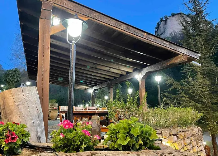 With Hot Pool By Bookvillabg * Melnik (Blagoevgrad)