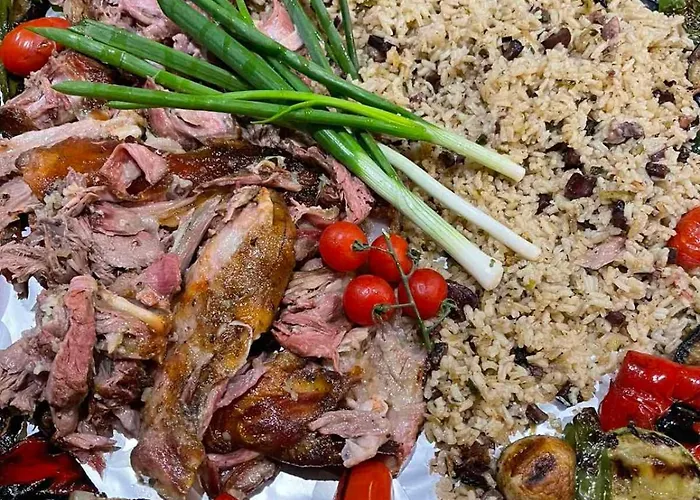 With Hot Pool By Bookvillabg Melnik (Blagoevgrad)