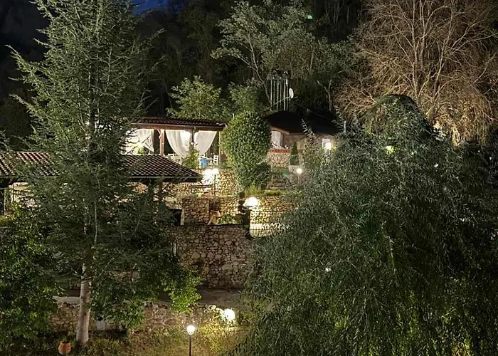 With Hot Pool By Bookvillabg Melnik (Blagoevgrad)