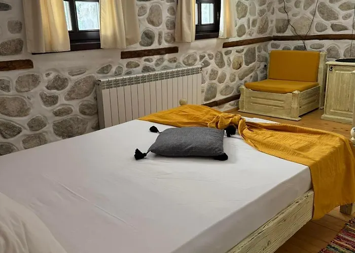 Willa With Hot Pool By Bookvillabg